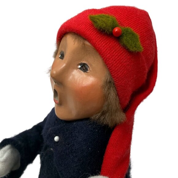 Byer's Choice Carolers Collection Man with Red Hat Christmas Figurine 2003 - Picture 4 of 12